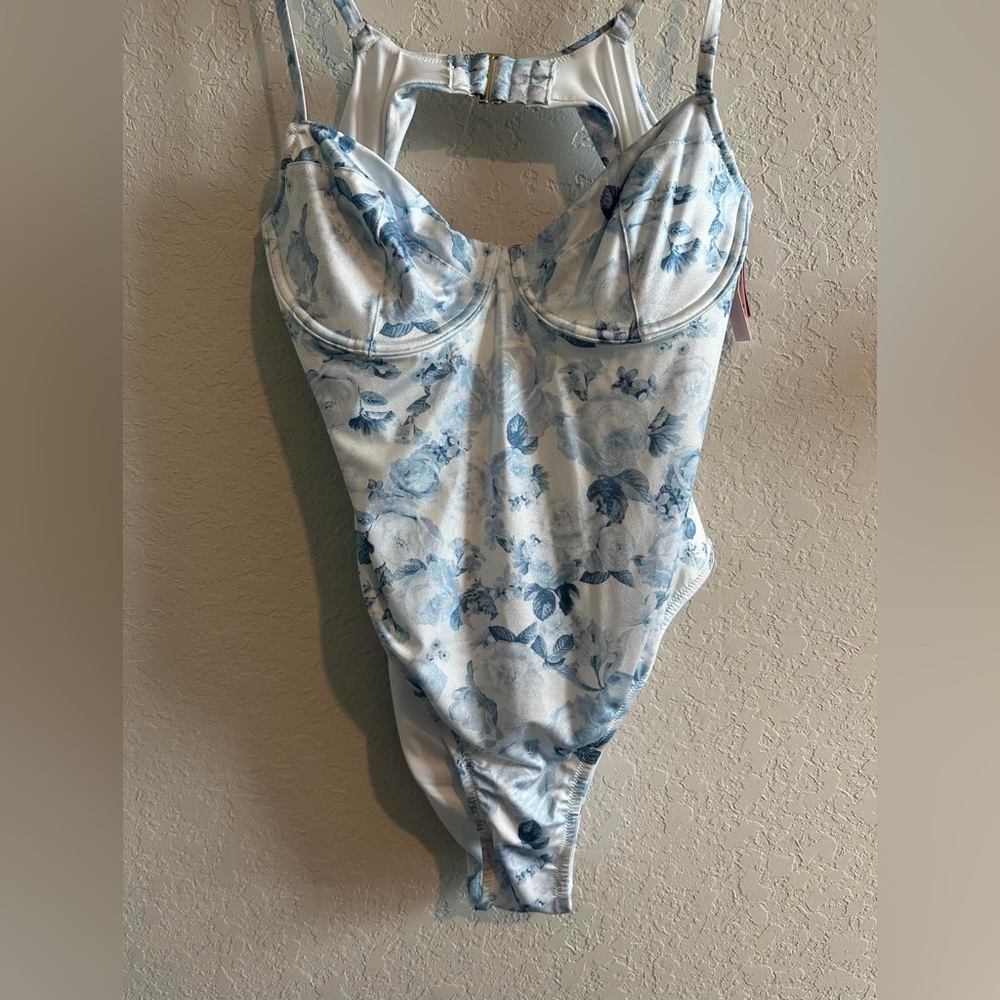 Victorias Secret BRAND NEW bathing suit XL